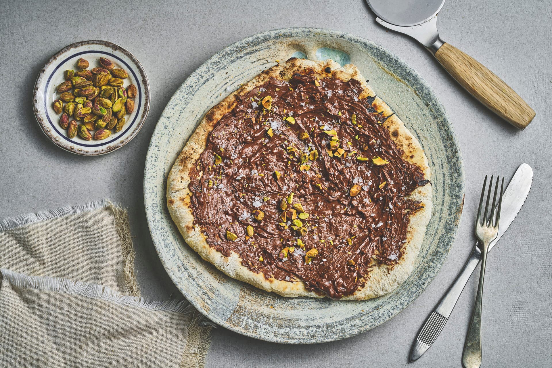Dessertpizza med Nutella og pistasj