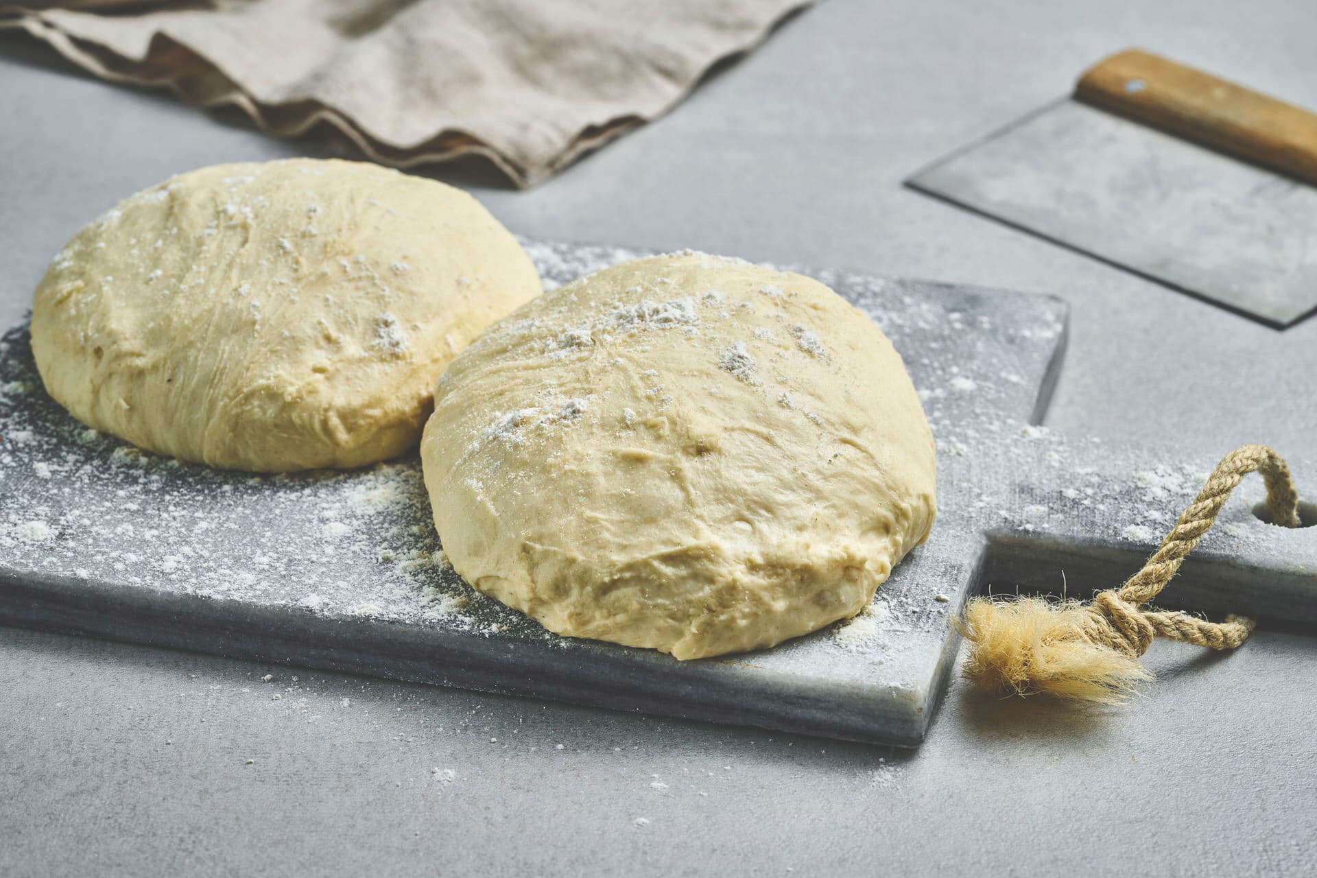 Napolitansk pizzadeig