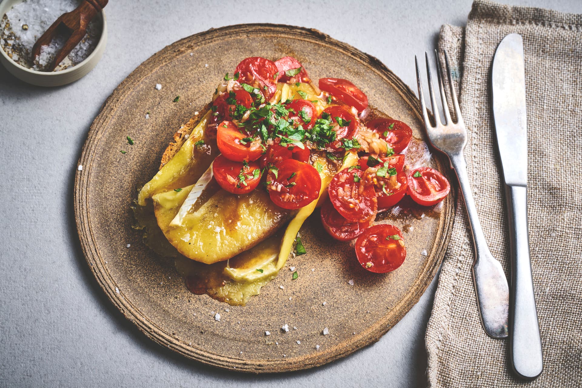 Brie Toast with Tomato and Balsamic