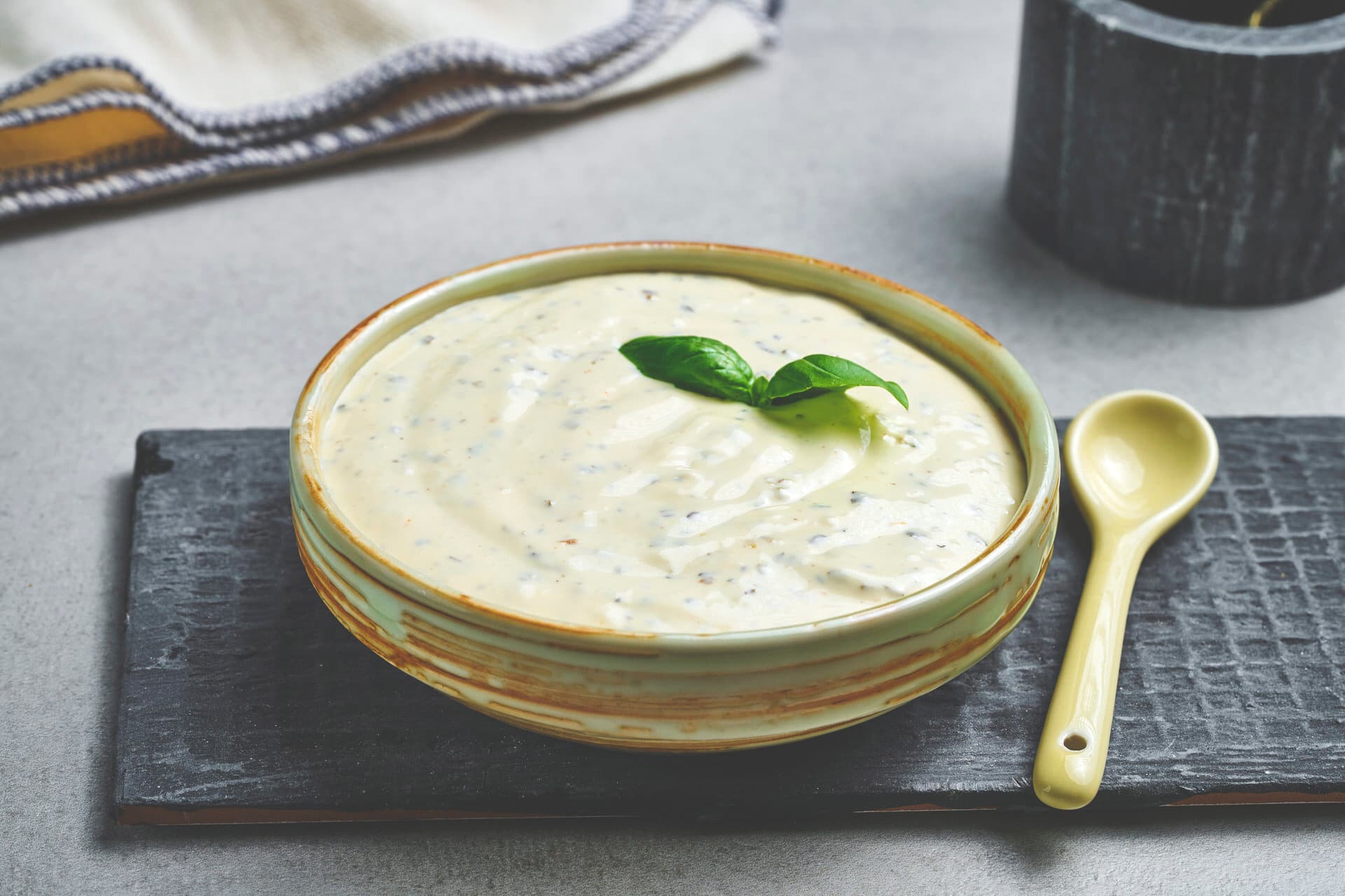 Hvit pizzasaus med crème fraîche