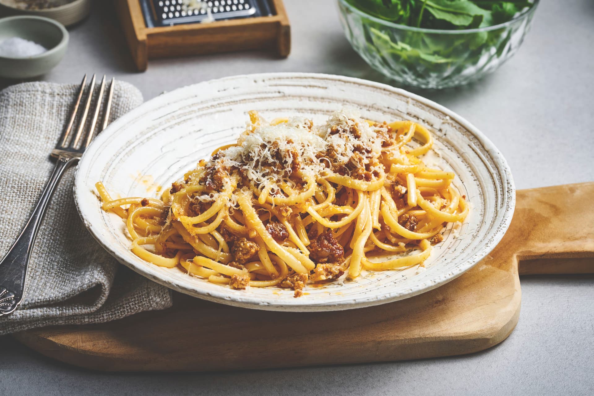 Pasta med chorizo og parmesan