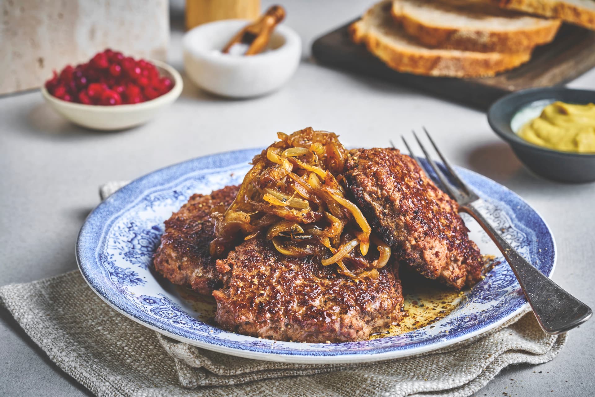 Moose Patties with Caramelized Onions