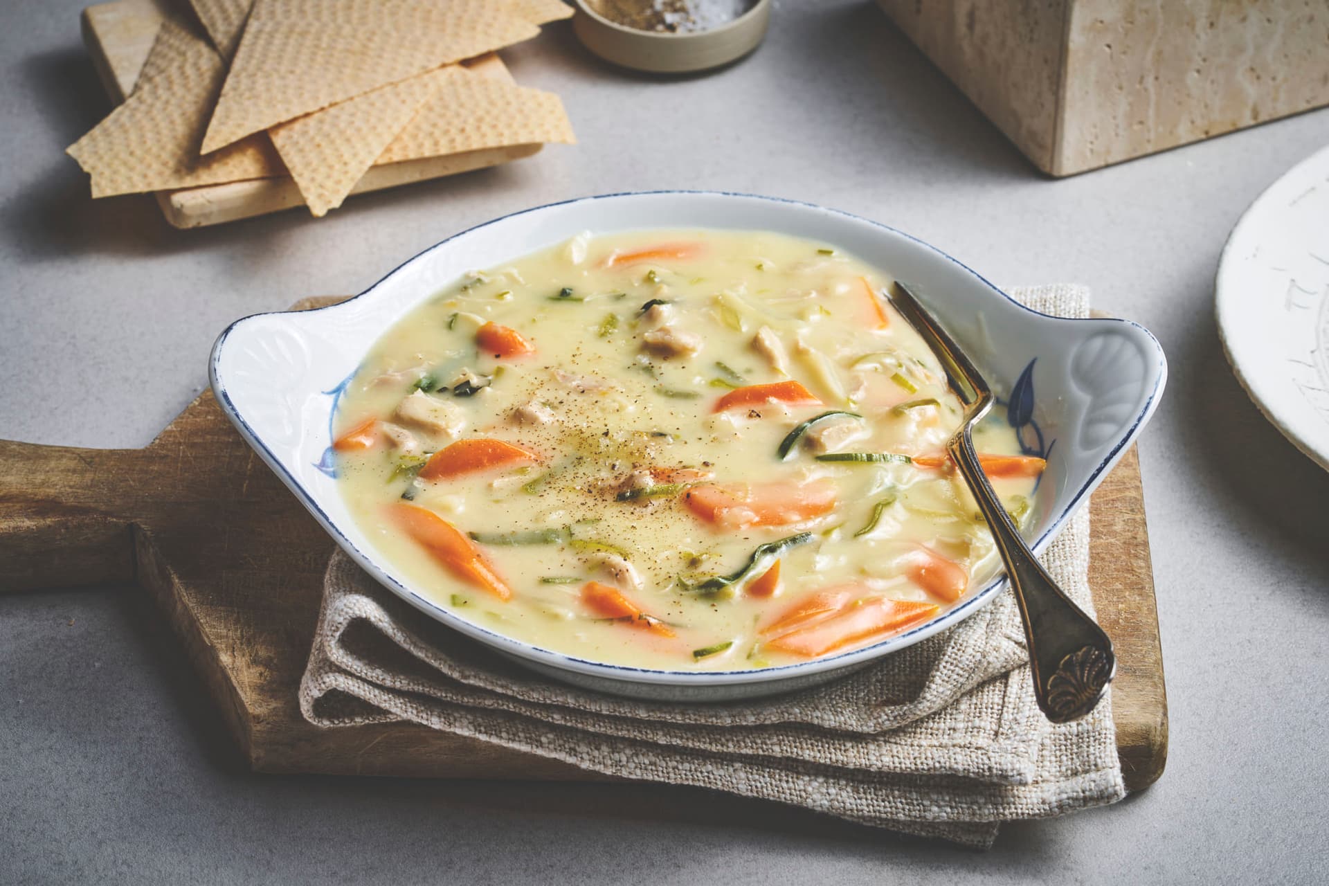 Quick Chicken Fricassee with Thigh Fillet