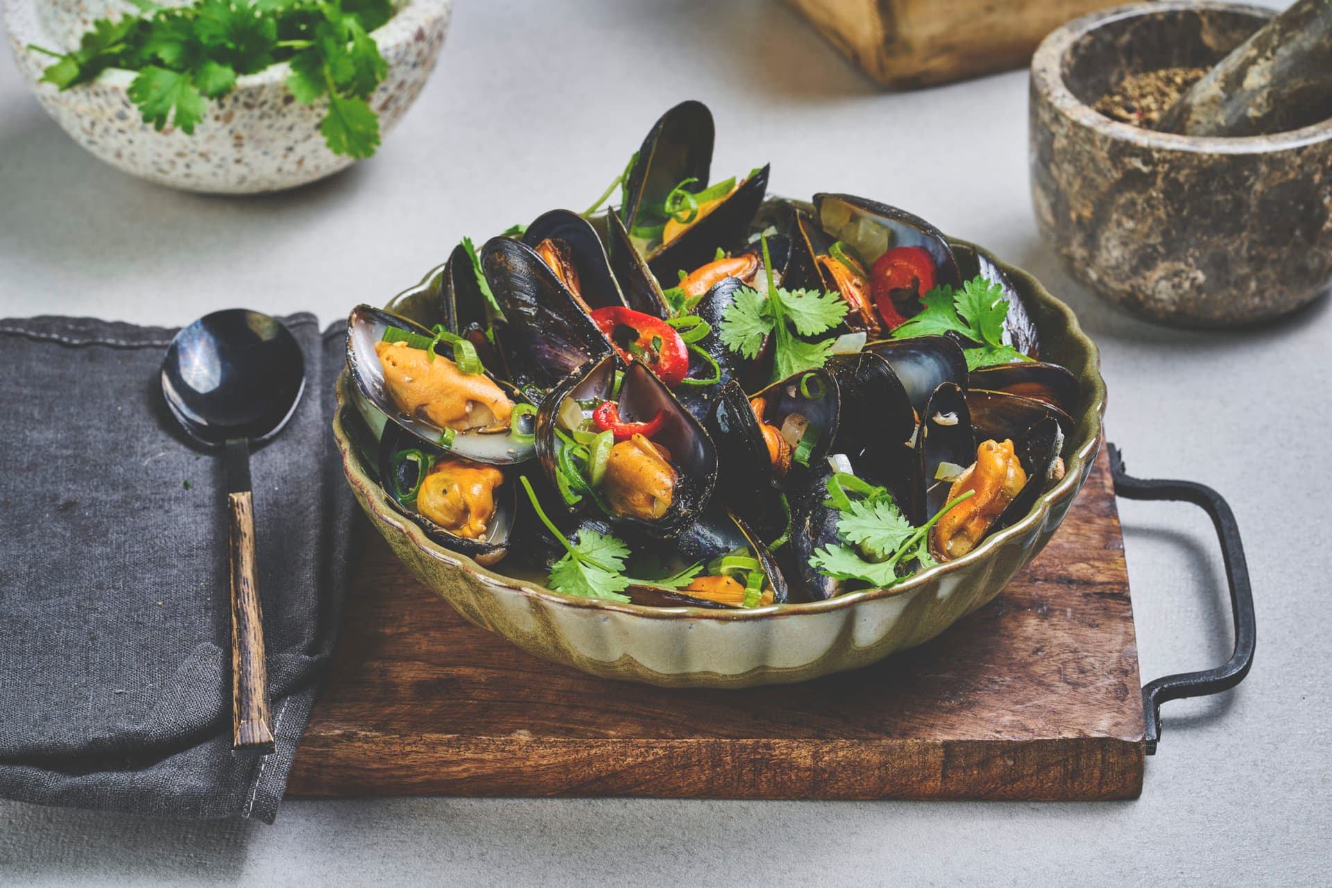 Steamed Mussels with Coconut and Chili