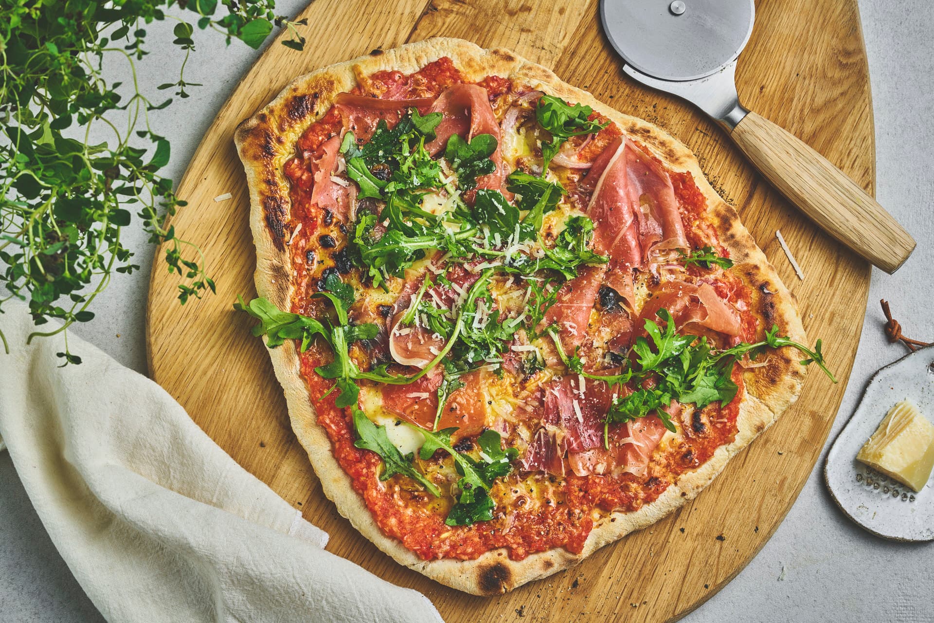 Pizza with Parma Ham and Parmesan