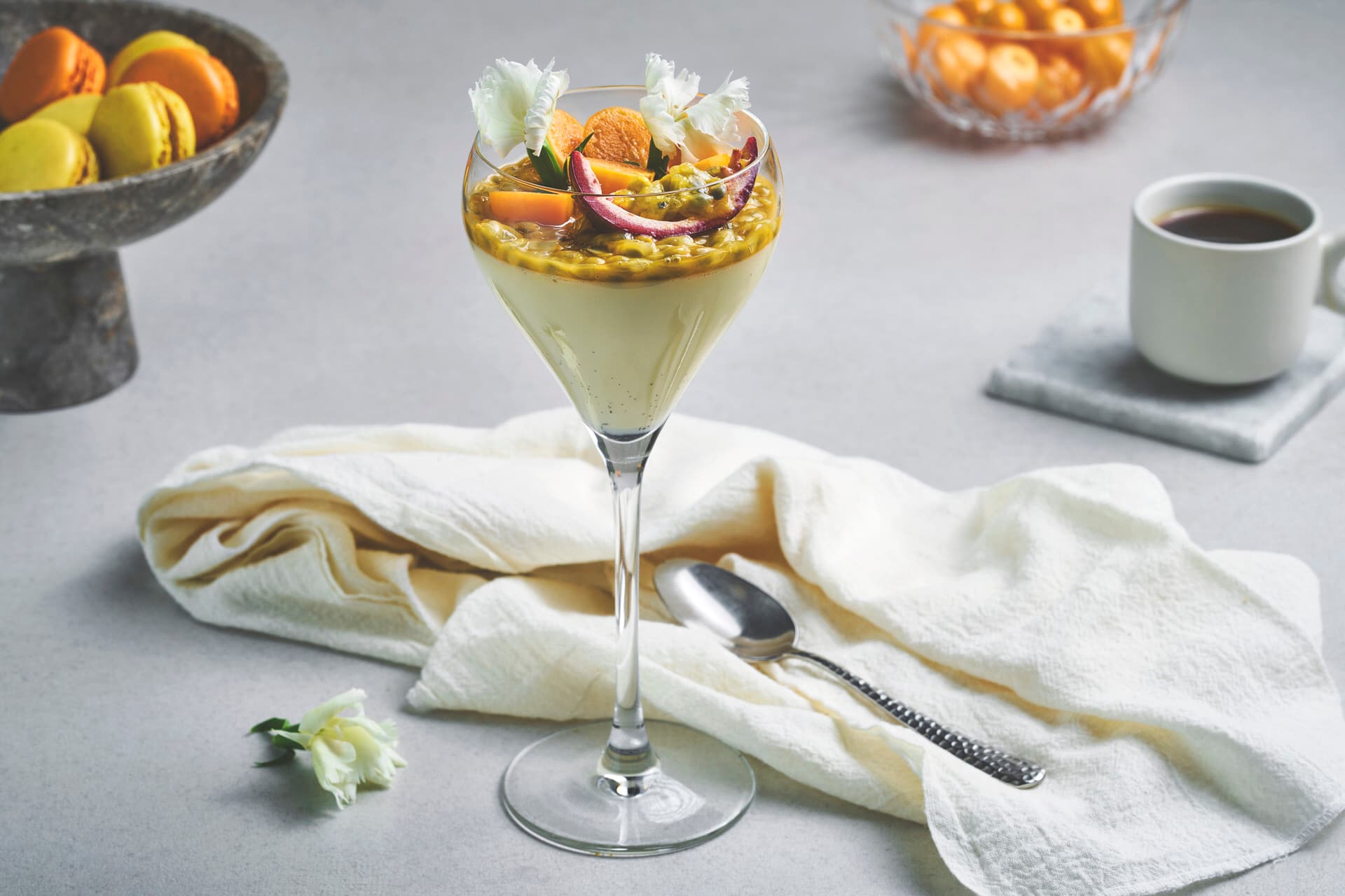 Panna cotta med pasjonsfrukt