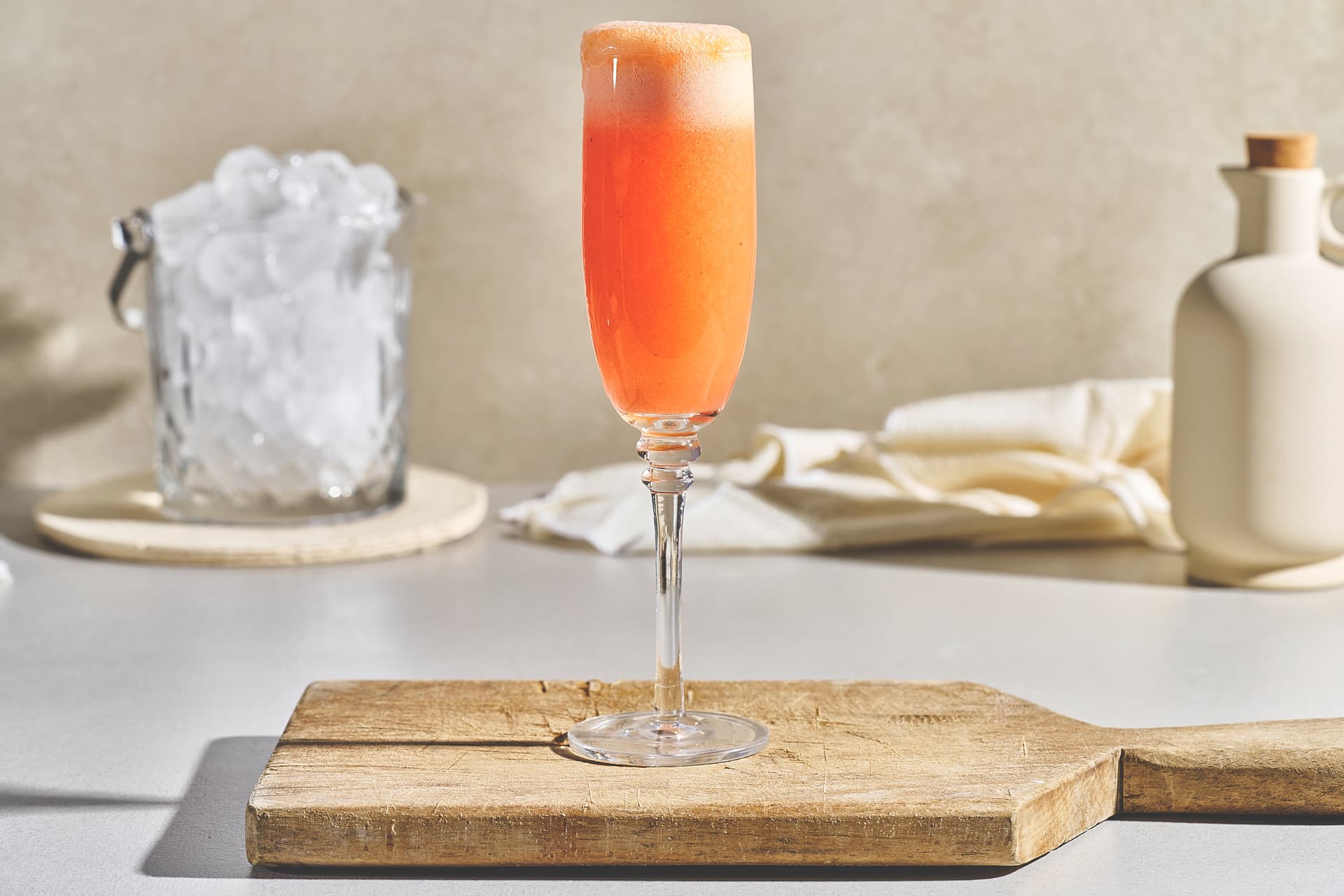 Bellini with Peach and Prosecco